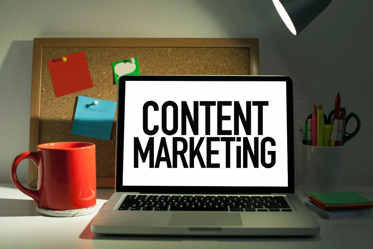Co to jest content marketing? Definicja, przykłady i jak zacząć